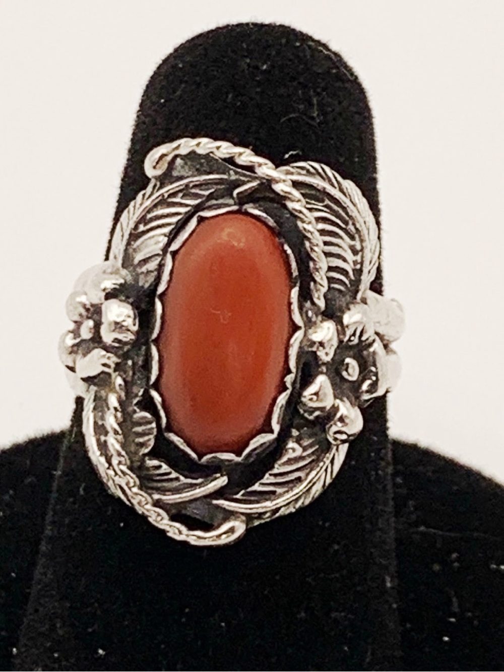 Vintage Coral Sterling Silver 925 Stamped  Southwestern Leaf Bezel Ring Size 7